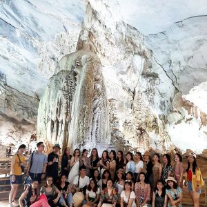 Tour động Phong Nha nửa ngày