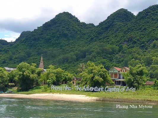 Tour động Phong Nha nửa ngày giá rẻ